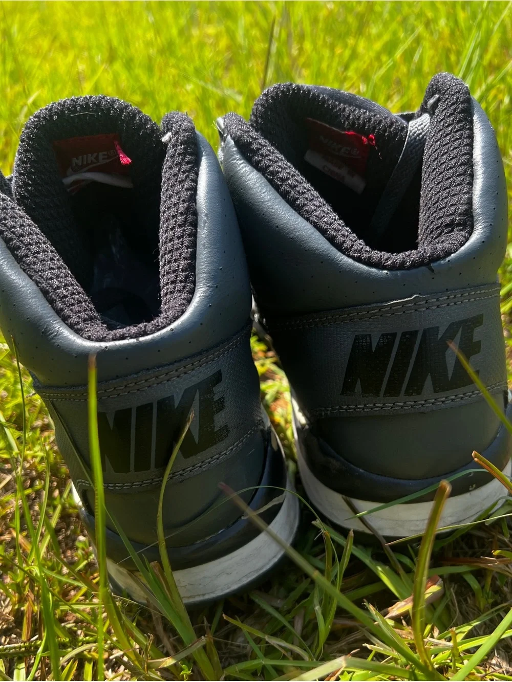 CLEAN Nike size 11 Mens Air Trainer SC Dark Grey 2010 shoes